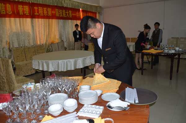 酒店管理订单班中餐宴会主题设计活动成功举办